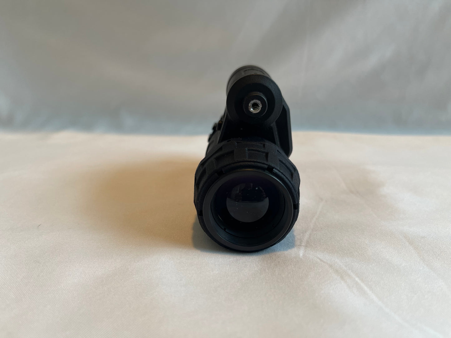 Elbit White Phoshor Nocturn Industries Tanto