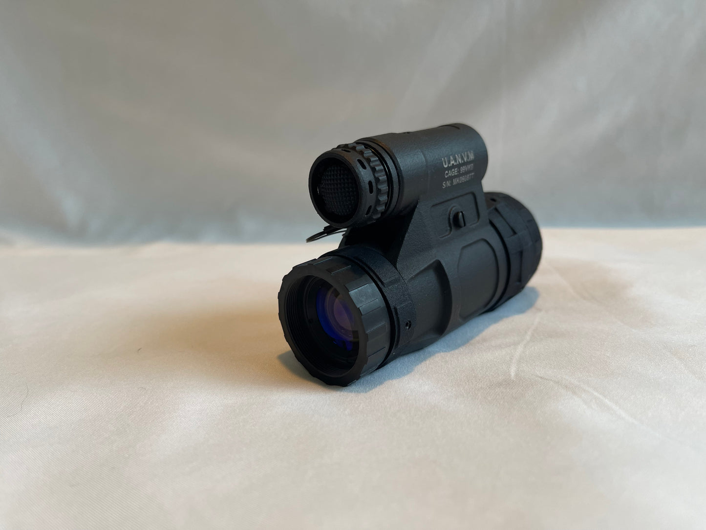 Elbit White Phoshor Nocturn Industries Tanto